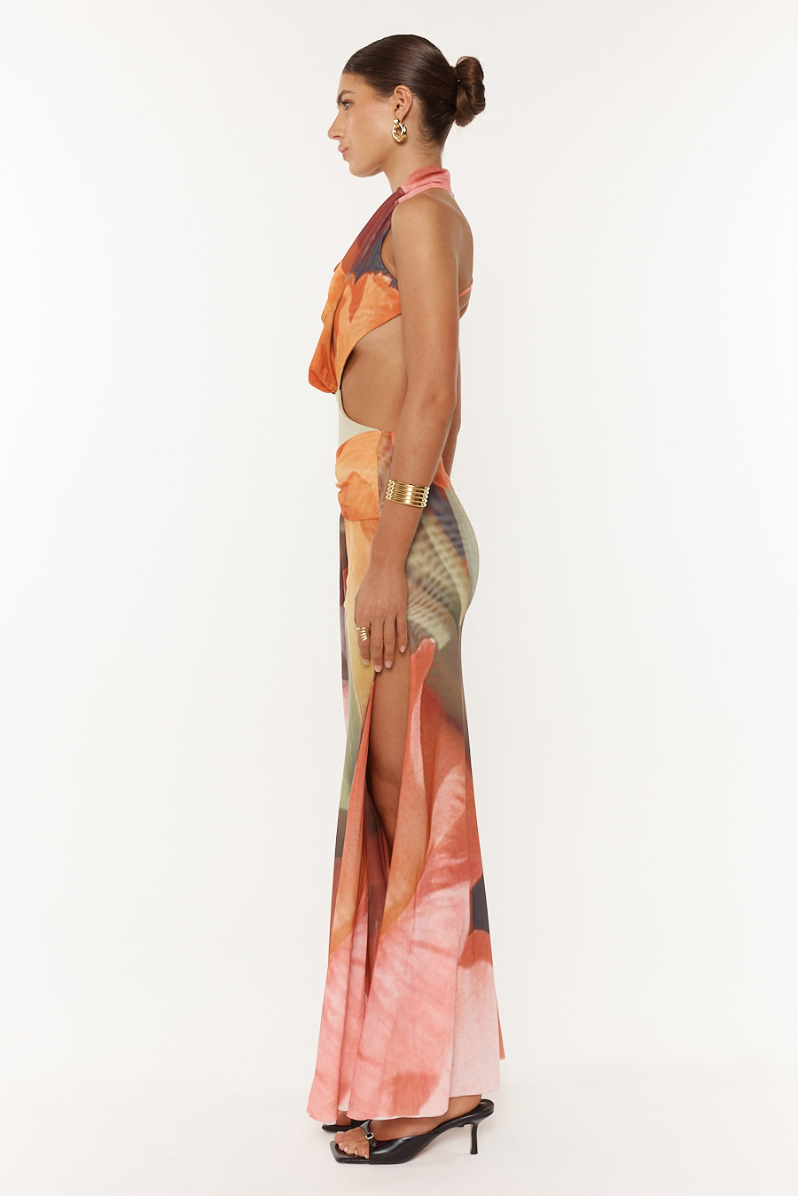VIVIENNE
